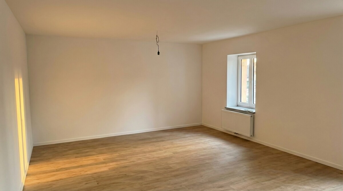 Charmantes Wohnen im sanierten Altbau – 3-Zimmer-Wohnung mit Balkon und Grünblick