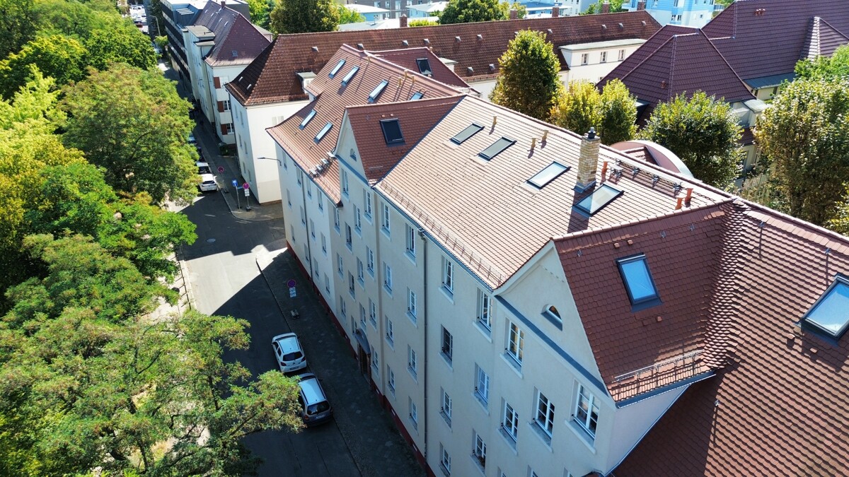 *Reserviert* Sofort einziehen: Traumhafte Maisonette mit Altbauflair und modernem Komfort