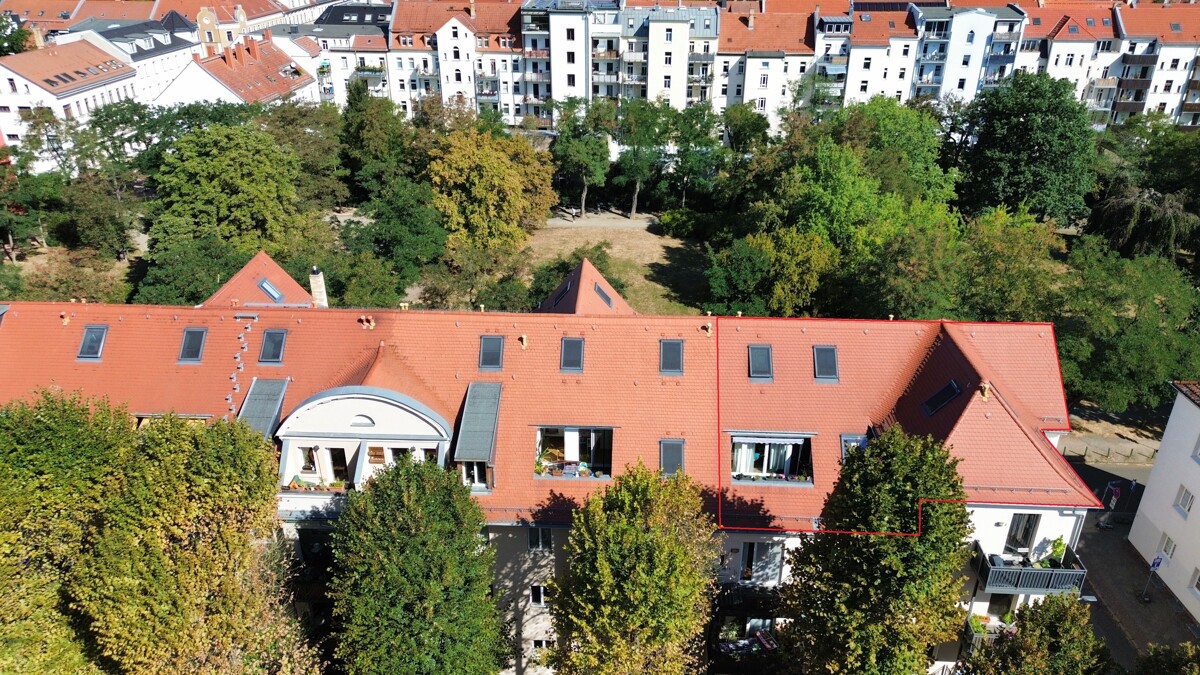 *Reserviert* Sofort einziehen: Traumhafte Maisonette mit Altbauflair und modernem Komfort