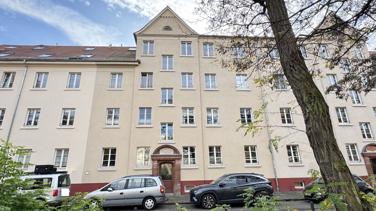 3,84 % Rendite | Vermietete Wohnung mit Süd-Balkon im Leipziger Westen