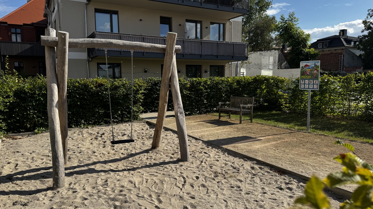 SpielplatzaufdemGelaende