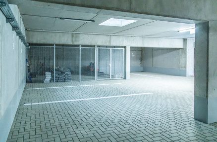 Sicher Parken in der König-Albert-Residenz!
Ihr Stellplatz zum Greifen nah.